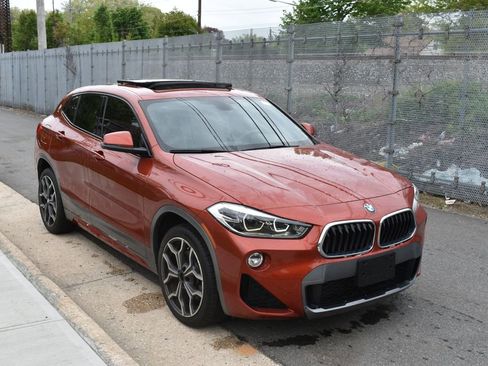 Used 2018 BMW X2 xDrive28i w/ M SportX Package AWD/4WD image 4