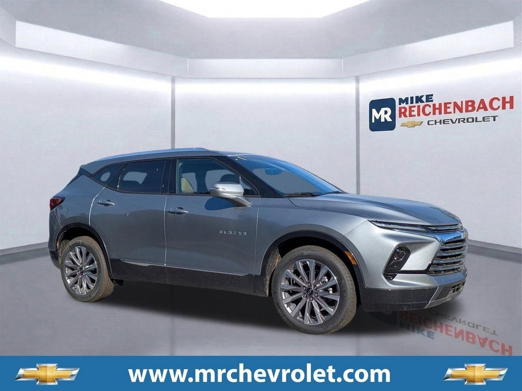 New 2025 Chevrolet Blazer Premier w/ Driver Confidence II Package FWD image 1