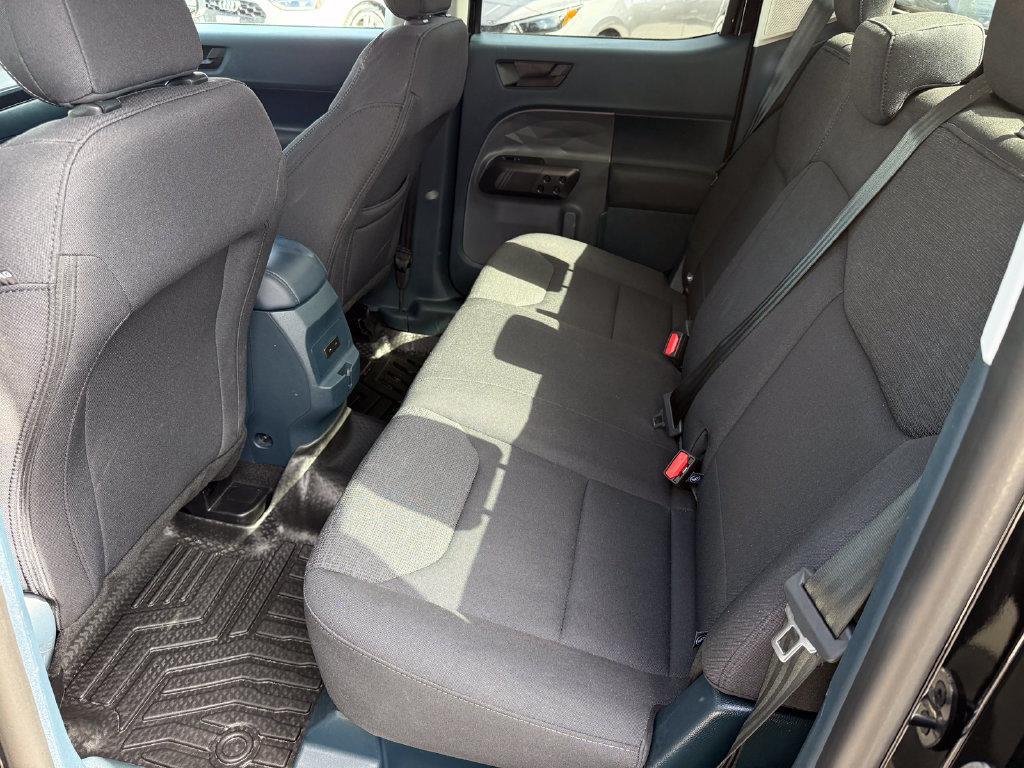 Used 2025 Ford Maverick XL w/ Equipment Group 102A AWD/4WD image 19