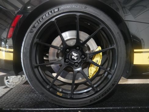 Used 2020 Chevrolet Camaro ZL1 RWD image 84