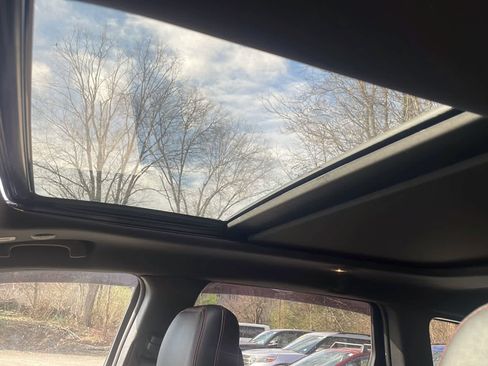 Used 2020 Jeep Grand Cherokee Trailhawk w/ Trailhawk Luxury Group image 15