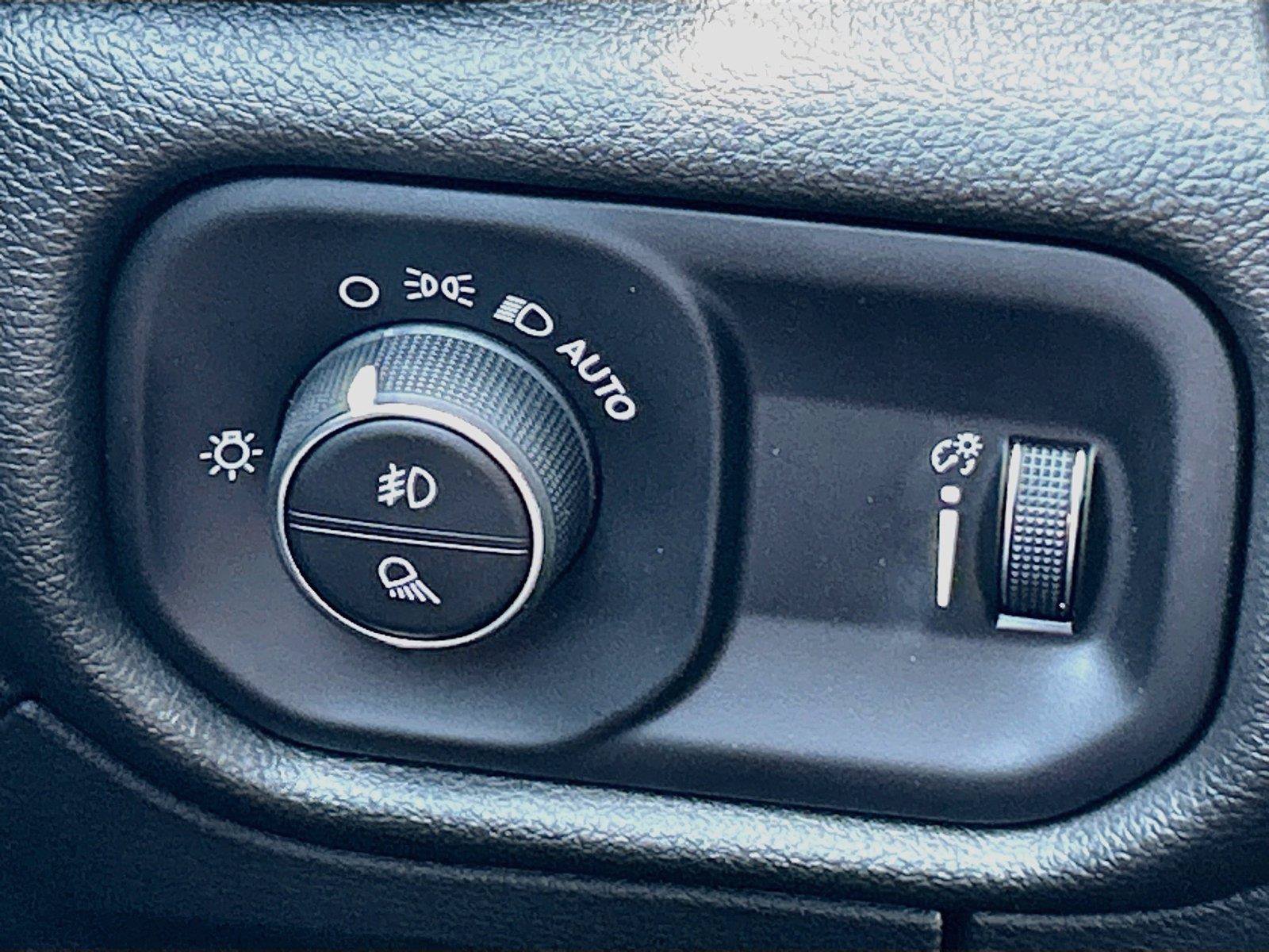 New 2026 RAM 1500 Express AWD/4WD image 30