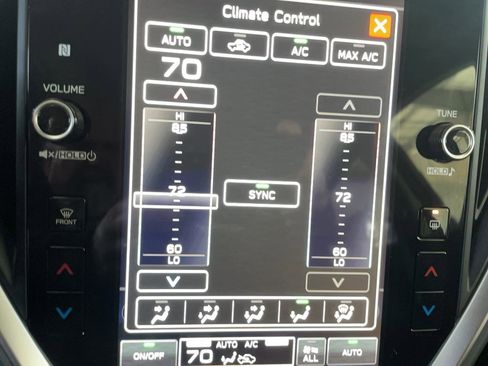 Used 2024 Subaru Crosstrek 2.0i Premium image 8