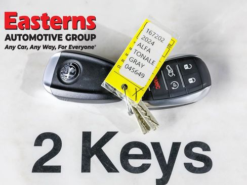 Used 2024 Alfa Romeo Tonale Veloce w/ Active Assist Package AWD/4WD image 23