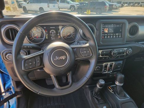 Used 2021 Jeep Wrangler Sport image 14