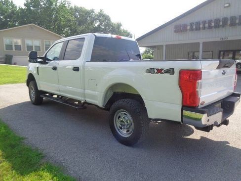 Used 2022 Ford F250 XL w/ Power Equipment Group AWD/4WD image 3