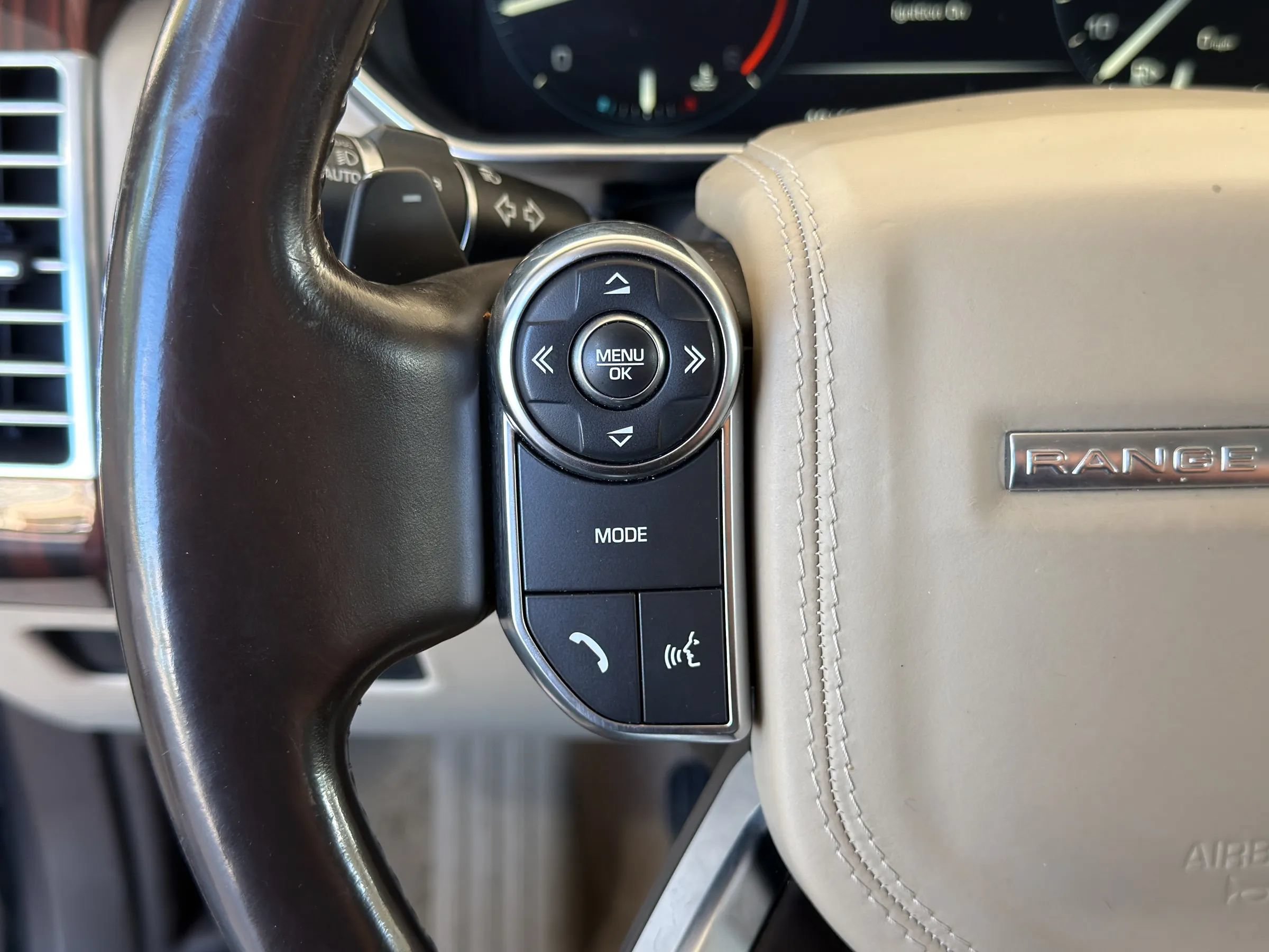 Used 2016 Land Rover Range Rover HSE AWD/4WD image 26
