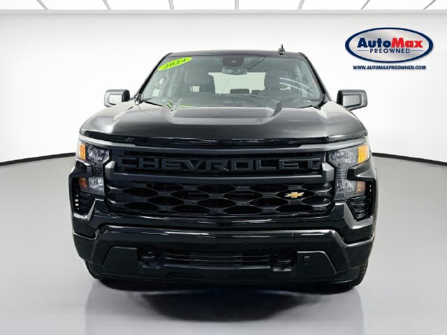Used 2024 Chevrolet Silverado 1500 Custom AWD/4WD image 2