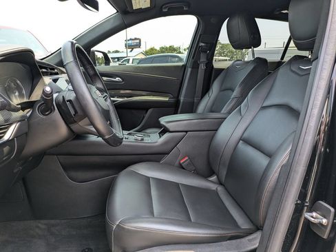 Used 2019 Cadillac XT4 Sport FWD image 14
