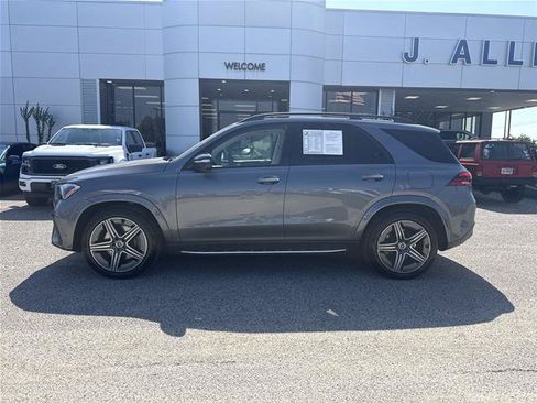 Used 2024 Mercedes-Benz GLE 450e 4MATIC image 2