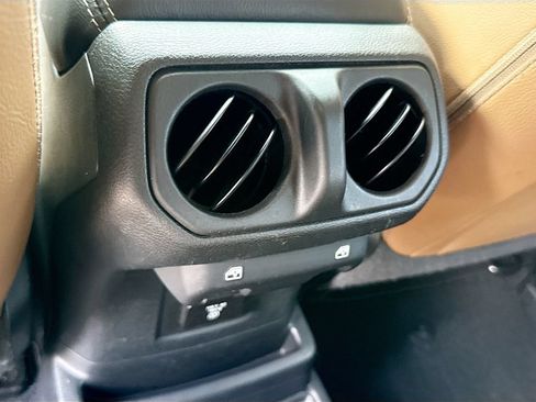 Used 2021 Jeep Wrangler Unlimited Sahara w/ Cold Weather Group AWD/4WD image 28