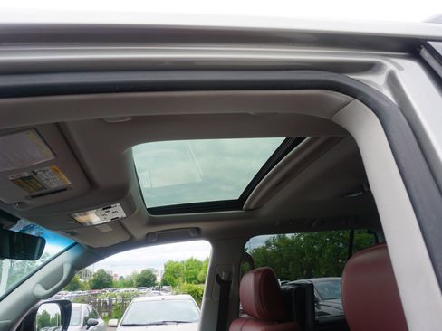 Used 2018 Lexus LX 570 4WD w/ Luxury Package image 8