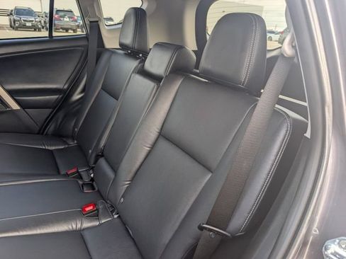Used 2015 Toyota RAV4 Limited w/ Technology Package FWD image 27