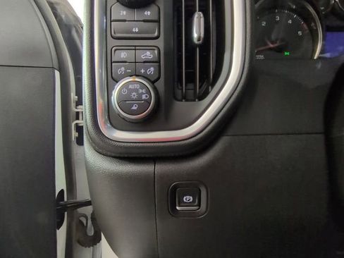 Used 2022 Chevrolet Silverado 3500 LT w/ Convenience Package AWD/4WD image 25