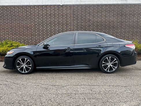 Used 2020 Toyota Camry SE image 26