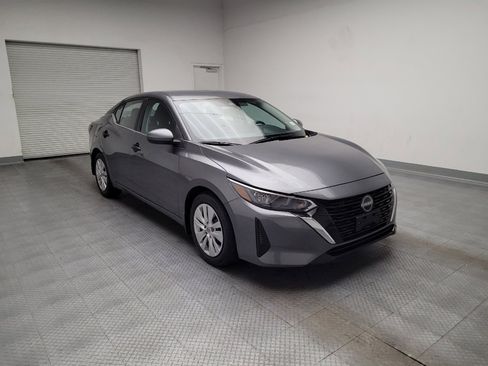 Used 2024 Nissan Sentra S FWD image 13