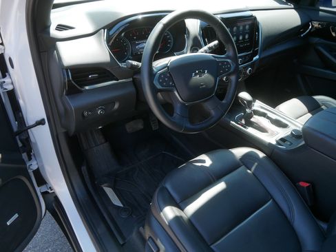 Used 2023 Chevrolet Traverse RS w/ LPO, Floor Liner Package AWD/4WD image 21