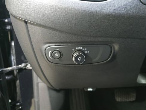 Used 2023 Chevrolet Equinox RS AWD/4WD image 27