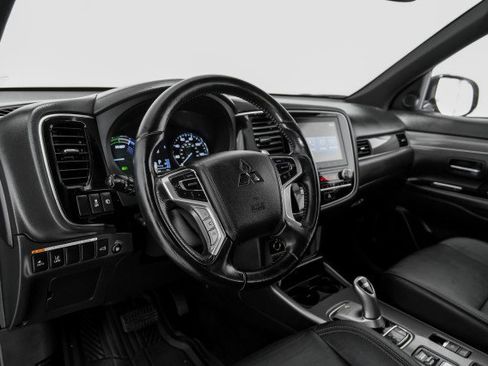 Used 2022 Mitsubishi Outlander SEL AWD/4WD image 13