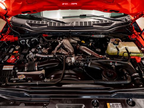 Used 2021 Ford F450 Lariat w/ Lariat Ultimate Package image 32