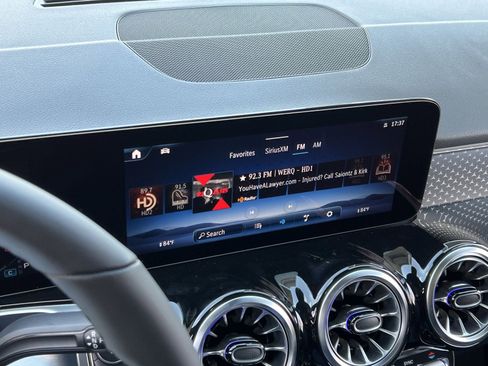 New 2026 Mercedes-Benz GLB 250 4MATIC image 16