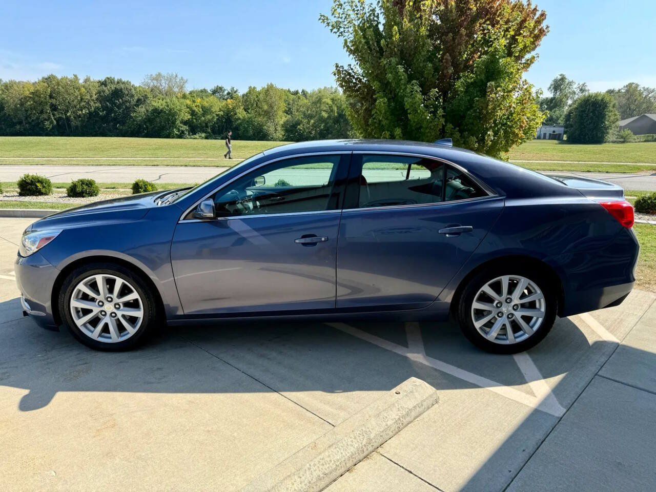 Used 2014 Chevrolet Malibu LT FWD image 5