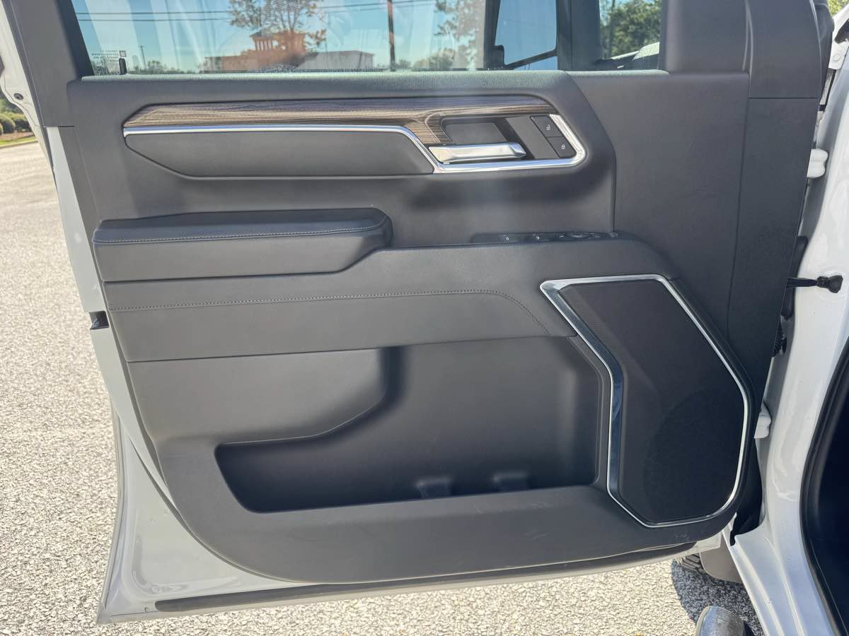 Used 2024 Chevrolet Silverado 3500 LT w/ Convenience Package RWD image 27
