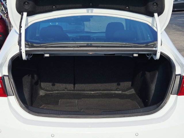 Certified 2024 Chevrolet Malibu LS FWD image 10