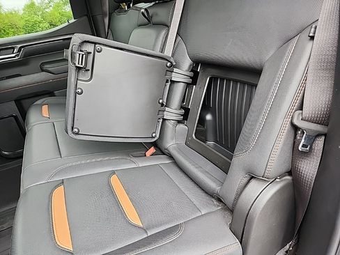 Used 2023 GMC Sierra 1500 AT4 w/ Technology Package AWD/4WD image 29