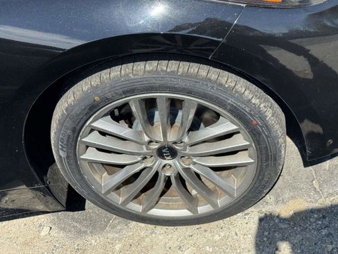 Used 2018 Kia Stinger RWD image 5