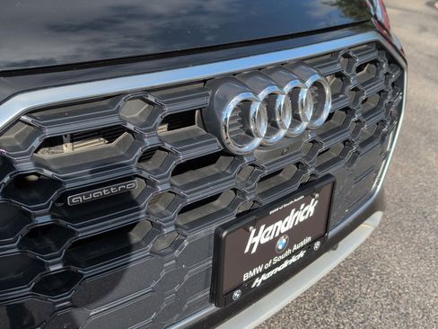 Used 2021 Audi Q5 e Premium Plus w/ Premium Plus Package image 6