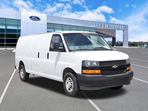 Used 2021 Chevrolet Express 2500 Extended w/ Driver Convenience Package RWD image 6