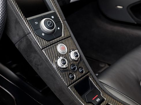 Used 2016 McLaren 675LT Coupe image 30