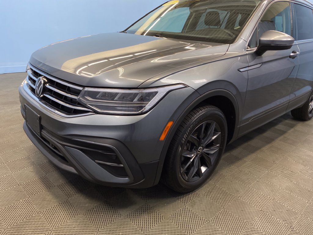 Used 2022 Volkswagen Tiguan SE AWD/4WD image 51