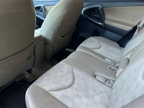Used 2011 Toyota RAV4 4WD w/ Base L4 Extra Value Pkg image 12