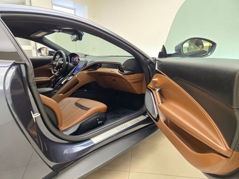 Used 2024 Ferrari Roma RWD image 26