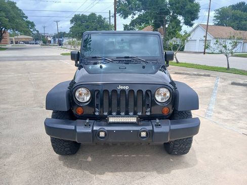 Used 2012 Jeep Wrangler Sport AWD/4WD image 9