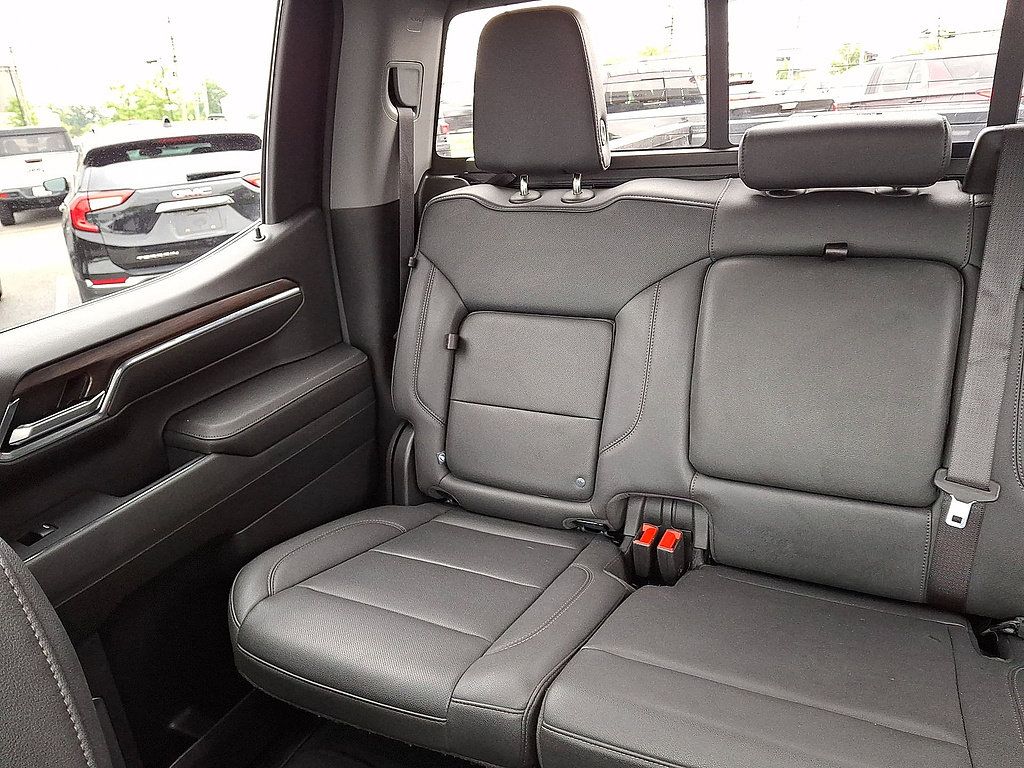 Used 2024 GMC Sierra 1500 SLT w/ SLT Convenience Package AWD/4WD image 12