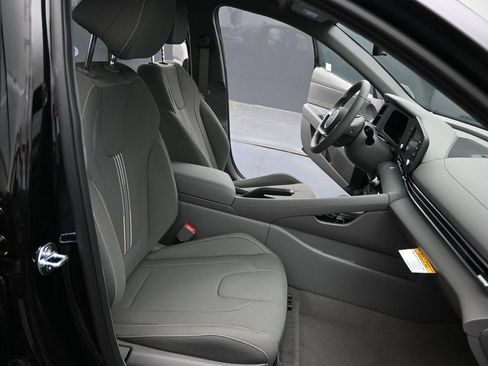 New 2025 Hyundai Elantra Sport image 27