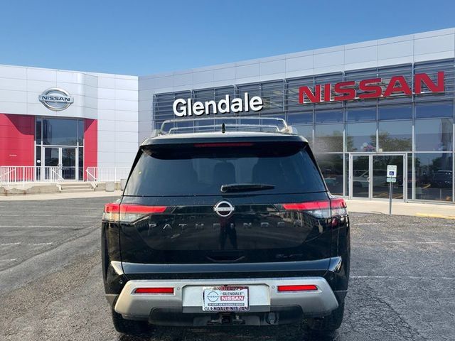 Certified 2022 Nissan Pathfinder SL w/ SL Premium Package AWD/4WD image 5