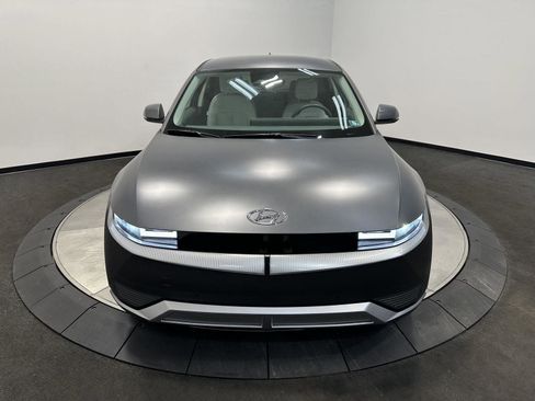 Used 2022 Hyundai Ioniq 5 SEL image 2