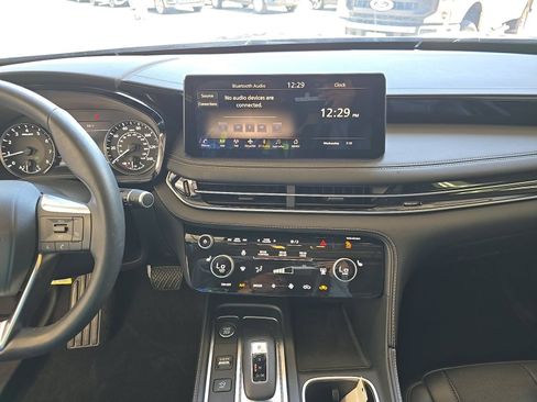 Used 2023 INFINITI QX60 Pure FWD image 5