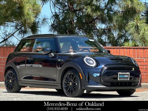 Used 2022 MINI Cooper SE FWD image 1