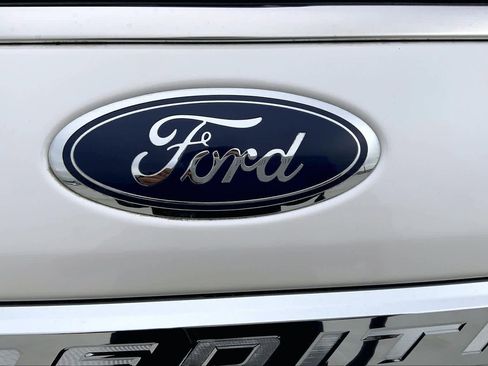 Used 2019 Ford Expedition Limited w/ Driver Assistance Package image 10