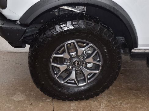 Certified 2024 Ford Bronco Badlands AWD/4WD image 47