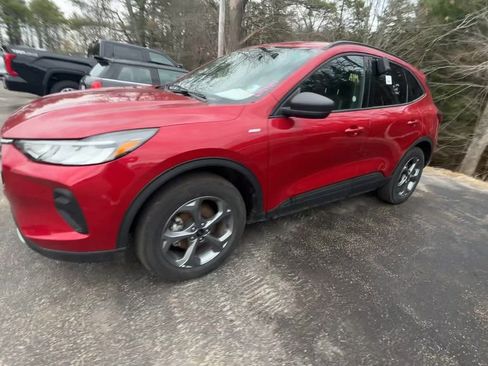 Certified 2025 Ford Escape ST-Line AWD/4WD image 19