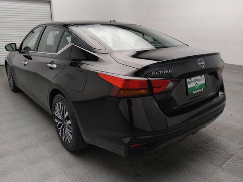 Used 2024 Nissan Altima 2.5 SV FWD image 5