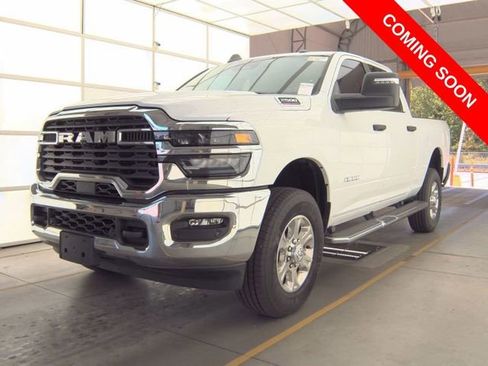 Used 2026 RAM 2500 Big Horn AWD/4WD image 1