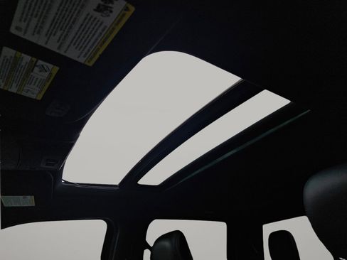 Used 2015 Ford F150 Platinum w/ Technology Package image 5