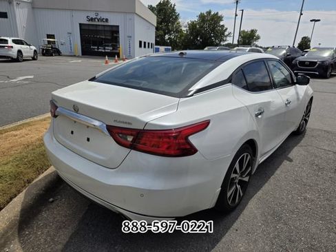 Used 2016 Nissan Maxima Platinum FWD image 6